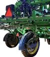 Опрыскиватель самоходный John Deere R4038 - 6