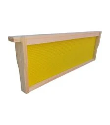 Рамка Магазинна 145 мм, дерев'яна, з пластиковою вощиною, 10 шт (V010TA)