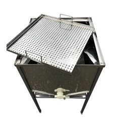 Стіл для розпечатування стільників 0,5 м, пластиковий кран (1655P)