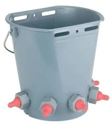 Відро-поїлка на 5 сосок для ягнят, козенят, поросят