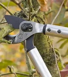 Cучкоріз LOWE Original, 100 см, з ковадлом та вигнутим лезом (22.100)