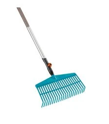 Комплект GARDENA: грабли для газонов 43 см + ручка Combisystem FSC 130 см (03020-23.000.00)