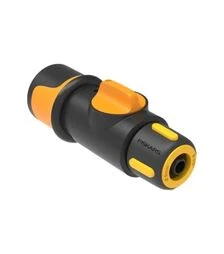 Соединитель для шланга Fiskars 3/8", с клапаном (1027085)