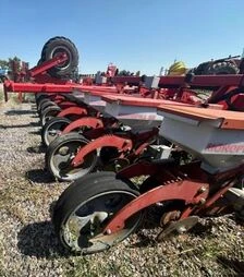 Сівалка для технічних культур Kverneland Monopill SE, б/в