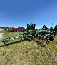 Глубокорыхлитель дисковый John Deere 2700, 7 стоек, гладкие диски, б/у