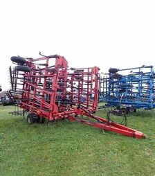 Культиватор CASE IH Tiger Mate II, 13,4 м, з пальцевою бороною, б/в