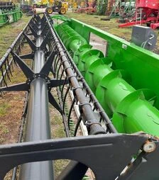 Жниварка зернова John Deere 630 Hydra-Flex, 2004 р.в, під Lexion, б/в