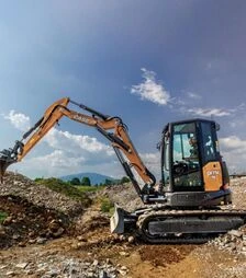 Міні-екскаватор CASE CX75E