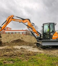 Міні-екскаватор CASE CX100E