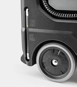 Напольная машина аккумуляторная Karcher BD 35/15 C Classic Bp Pack (1.783-442.0)