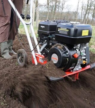 Культиватор бензиновий HECHT 785