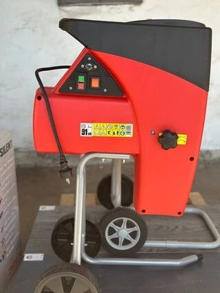 Садовий подрібнювач електричний HECHT 627 SILENT