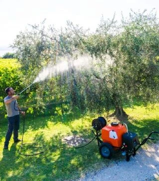 Обприскувач акумуляторний Stocker 304, 100 л, на колесах 12В