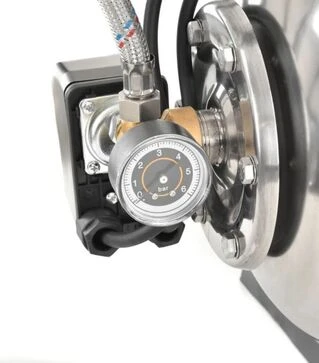 Насосная станция HECHT 3331 INOX, 1100 Вт