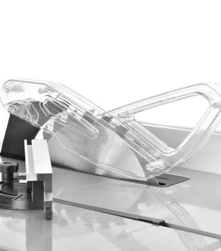 Дискова (циркулярна) пила настільна HECHT 8254