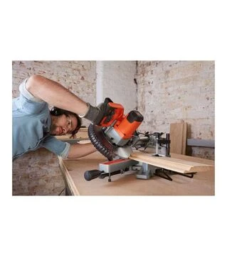 Пила торцювальна BLACK+DECKER BES700 1600 Вт, &Oslash;216 мм
