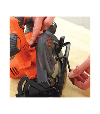 Дискова (циркулярна) пила акумуляторна BLACK+DECKER 18 В, &Oslash;140 мм, без АКБ та ЗП