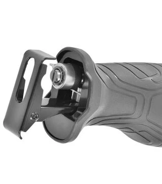 Пила шабельна HECHT 1572, 710 Вт