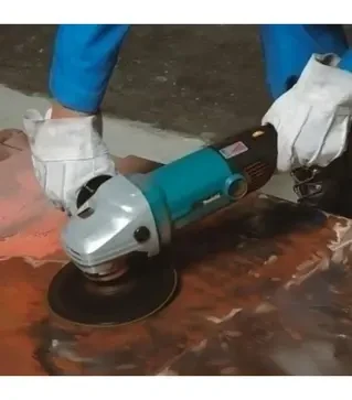 Полірувальна машина Makita SA7000C