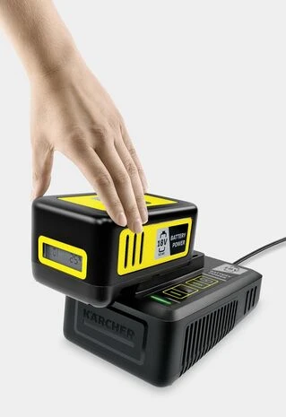 Комплект акумулятора і зарядного пристрою Karcher Battery Power 18/50, 18 В, 5.0 А*год (2.445-063.0)