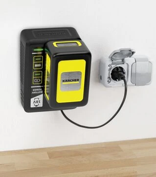 Комплект акумулятора і зарядного пристрою Karcher Battery Power 18/50, 18 В, 5.0 А*год (2.445-063.0)