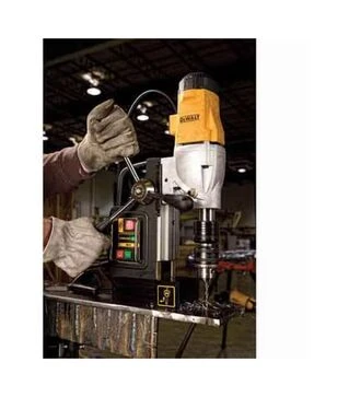Верстат свердлильний магнітний DeWALT DWE1622K, 1200 Вт (DWE1622K)