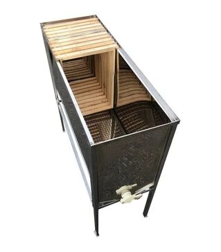 Стол для распечатки сот под Украинскую рамку 1 м, плоская корзина, пластиковый кран (1656P)