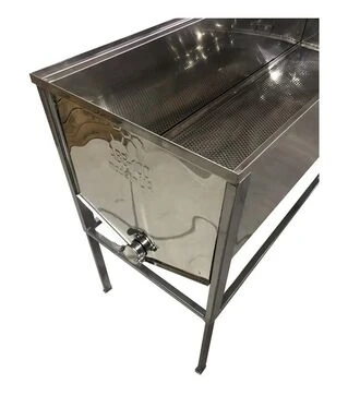 Стол для распечатки сот 1,5 м, плоская корзина, нержавеющий кран (1643N)