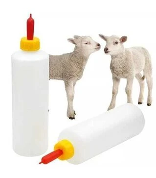 Пляшка для поїння ягнят, козенят, поросят 400 мл