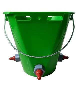 Ведро-поилка на 3 соски для ягнят, козлят, поросят