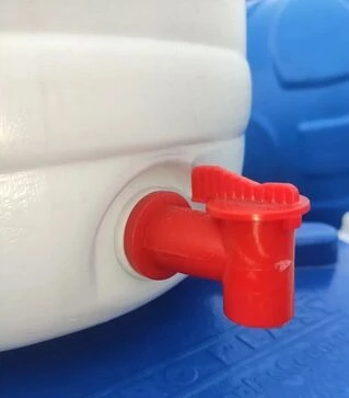 Бидон пищевой Litolan 65 л, с пластиковым краном, 100% защита от УФ (548672)