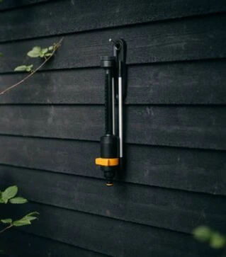 Ороситель осциллирующий Fiskars Solid S-M (1070835)