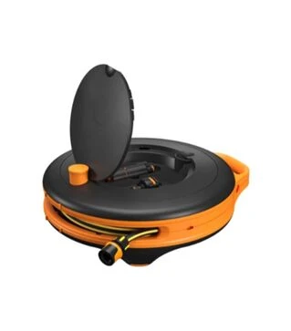 Шланг на катушке Fiskars S, 3/8", 15 м, с набором аксессуаров (1071660)