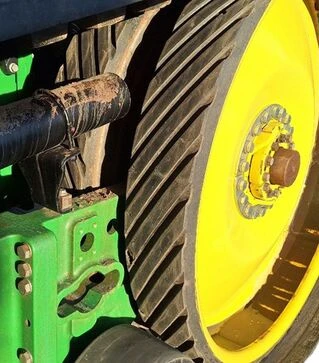 Гусеничный трактор John Deere 8370 RT