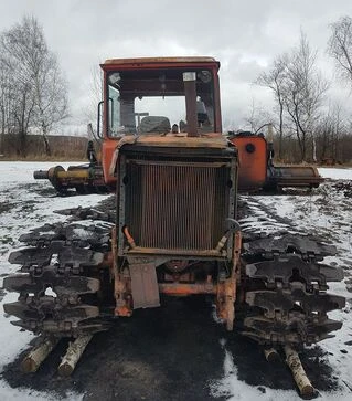 Трактор гусеничный ДТ-75, б/у