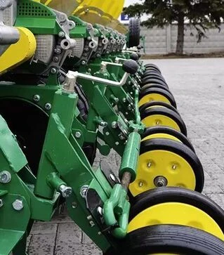 Сеялка пропашная HARVEST MULTICORN-8 PRO (02)