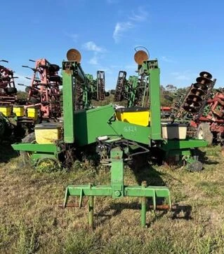 Сеялка механическая John Deere 7000 16-рядная, б/у