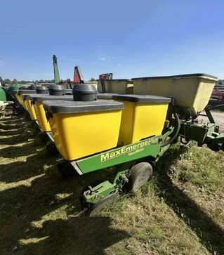 Сівалка пневматична John Deere 1750 8- рядна, б/в