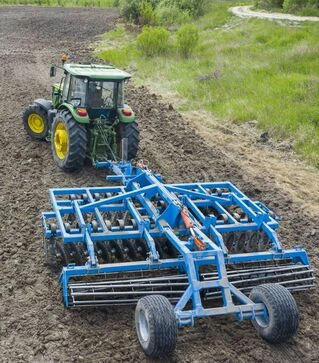 Дисковий лущильник AGROKALINA DEFT 4,0 суцільна рама, причіпний