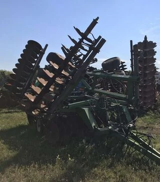 Борона дисковая John Deere 630, 7,8 м, с гладкими и вырезными дисками, б/у