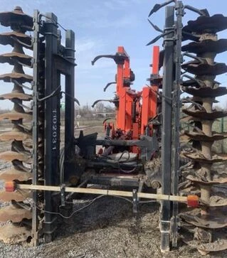 Глибокорозпушувач напівнавісний GREGOIRE BESSON Helios SP, б/в