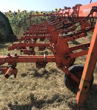 Культиватор пропашной Favorit КНРФ-5,6 б/у