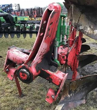 Плуг UNIA IBIS 3+1, б/в