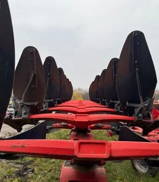 Плуг поворотний Gregoire Besson, 8-корпусний, б/в