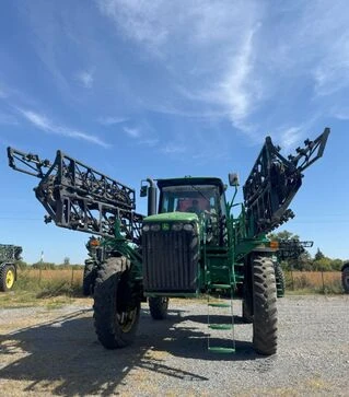 Самоходный опрыскиватель John Deere 4930, 2008 г.в., 12217 м/ч