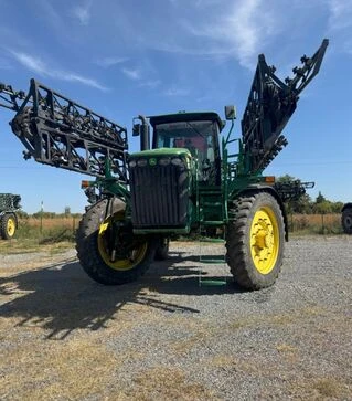 Самоходный опрыскиватель John Deere 4930, 2008 г.в., 12217 м/ч
