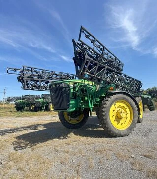 Самоходный опрыскиватель John Deere 4930, 2008 г.в., 12217 м/ч