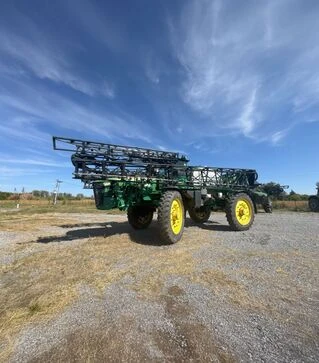 Самоходный опрыскиватель John Deere 4930, 2008 г.в., 12217 м/ч