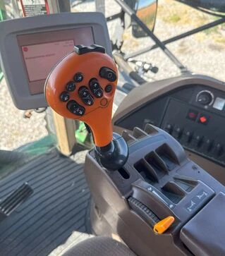 Самоходный опрыскиватель John Deere 4930, 2008 г.в., 12217 м/ч