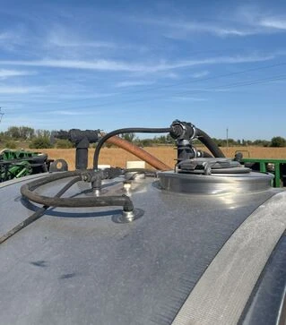 Самоходный опрыскиватель John Deere 4930, 2008 г.в., 12217 м/ч